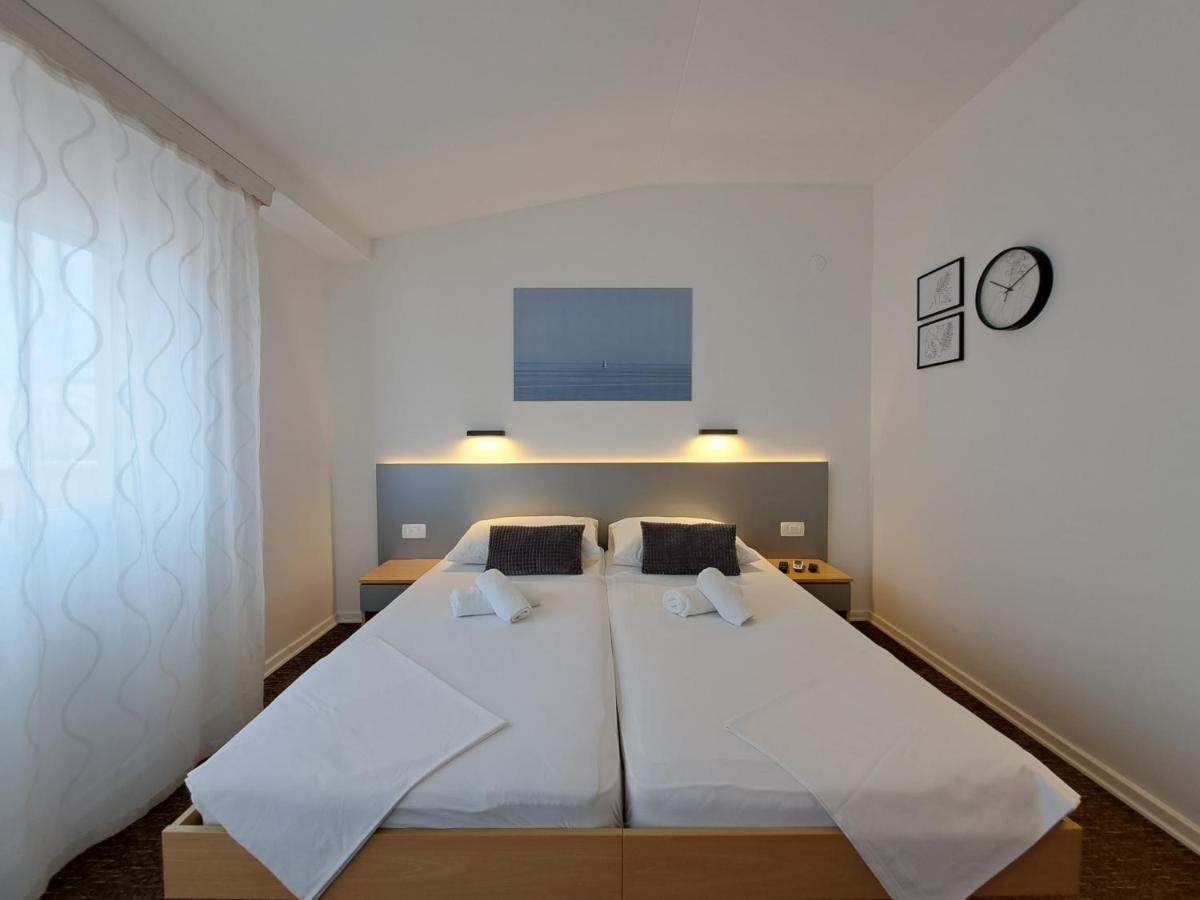 Rooms Zvonimir Stobreč Esterno foto